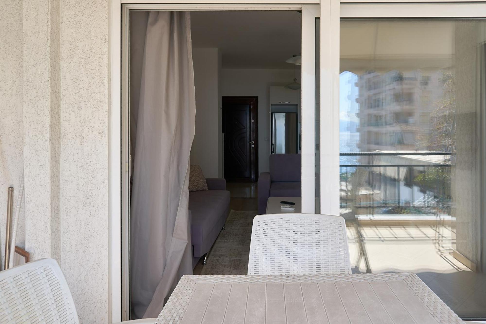 Morina Sea View Apartment Sarandë Esterno foto